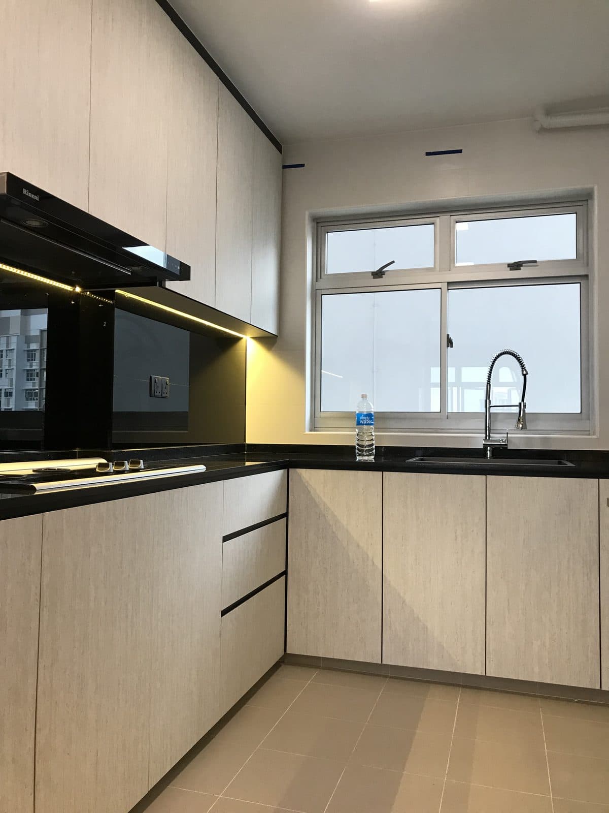 Kitchen with the sink placed at the window